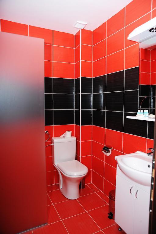 Garni Hotel Crystal Ice Nis Ruang foto