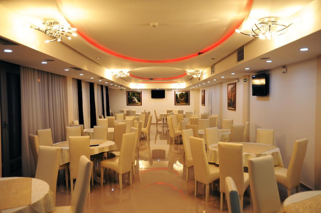 Garni Hotel Crystal Ice Nis Bagian luar foto
