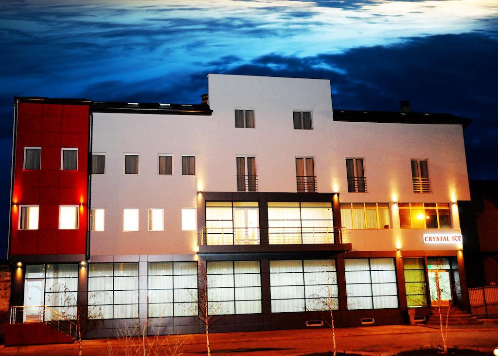 Garni Hotel Crystal Ice Nis Bagian luar foto